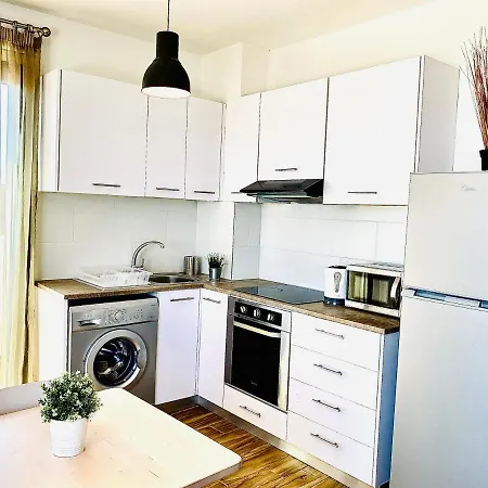 Bali 505 Ларнака